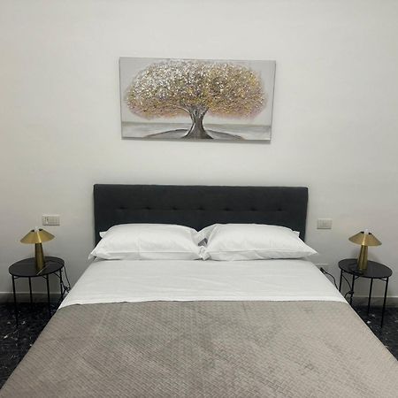 Larisa Home Apartment Рим Экстерьер фото